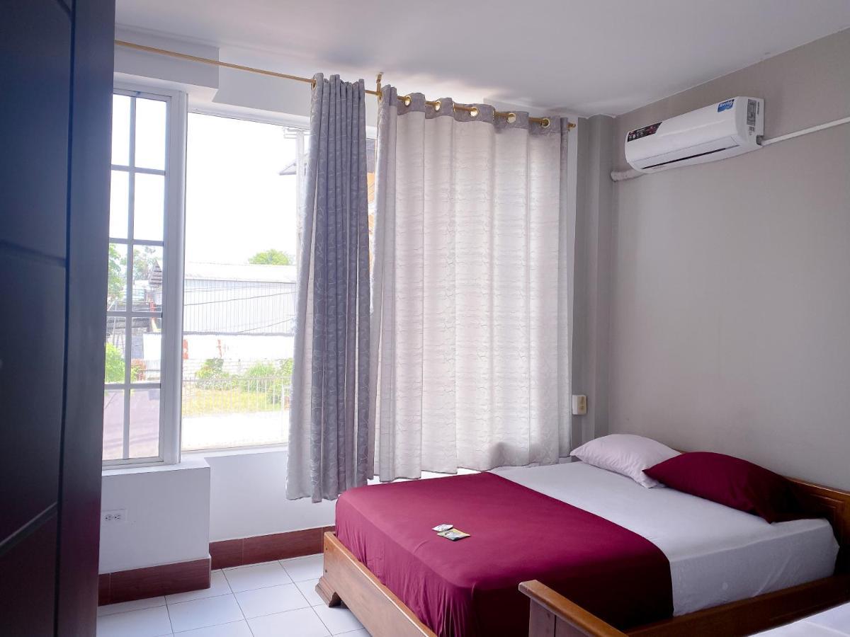 Hostal Casa Blanca Puerto Francisco de Orellana Bagian luar foto