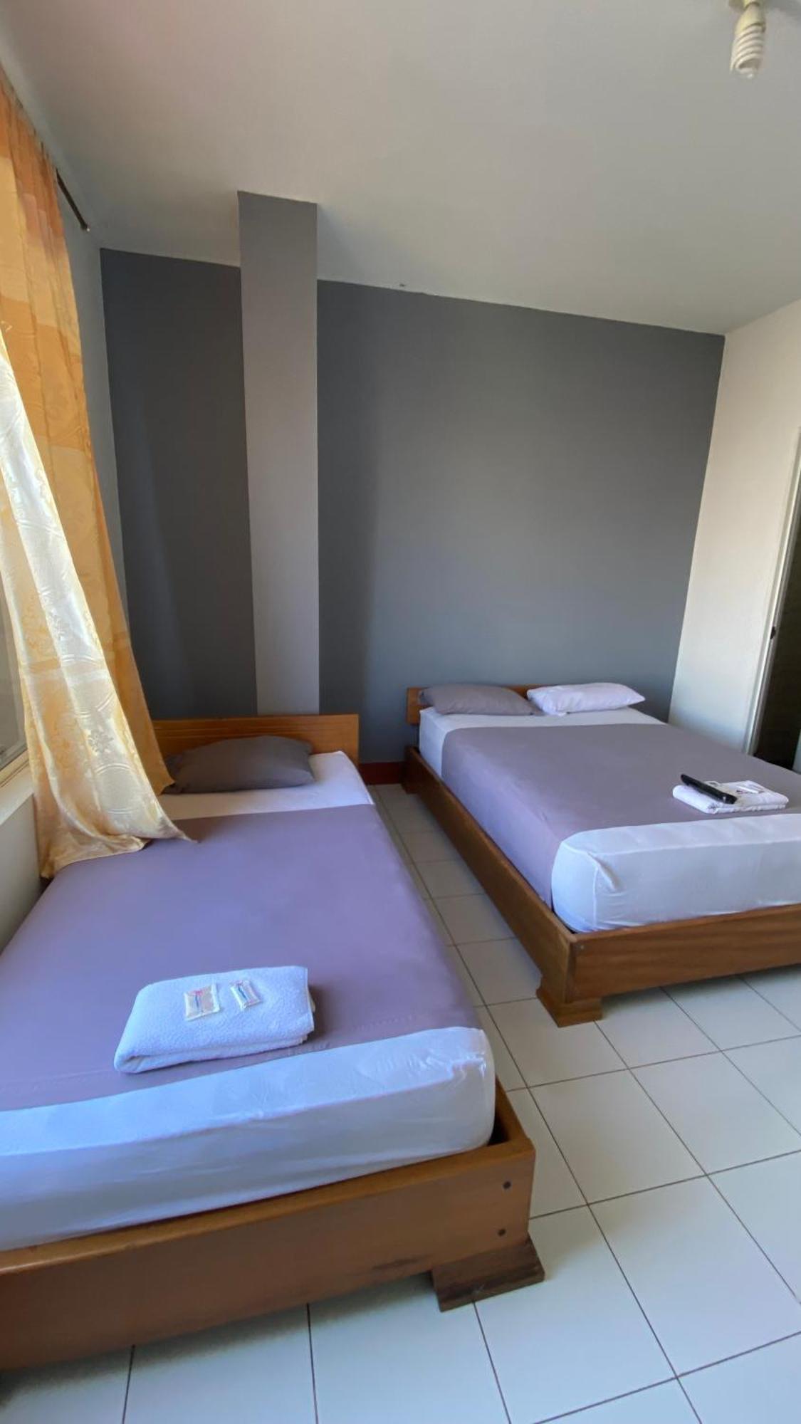 Hostal Casa Blanca Puerto Francisco de Orellana Bagian luar foto