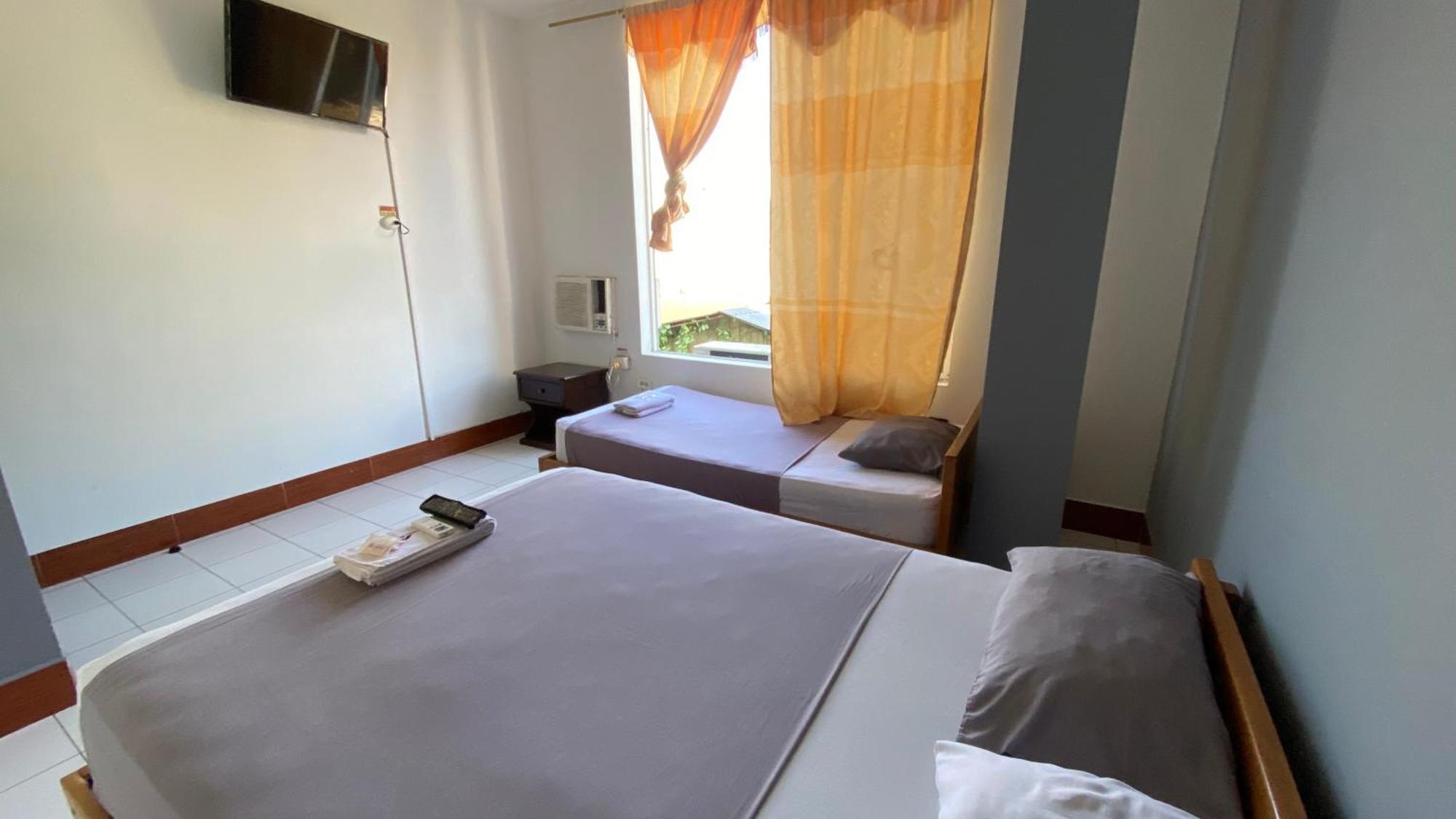 Hostal Casa Blanca Puerto Francisco de Orellana Bagian luar foto