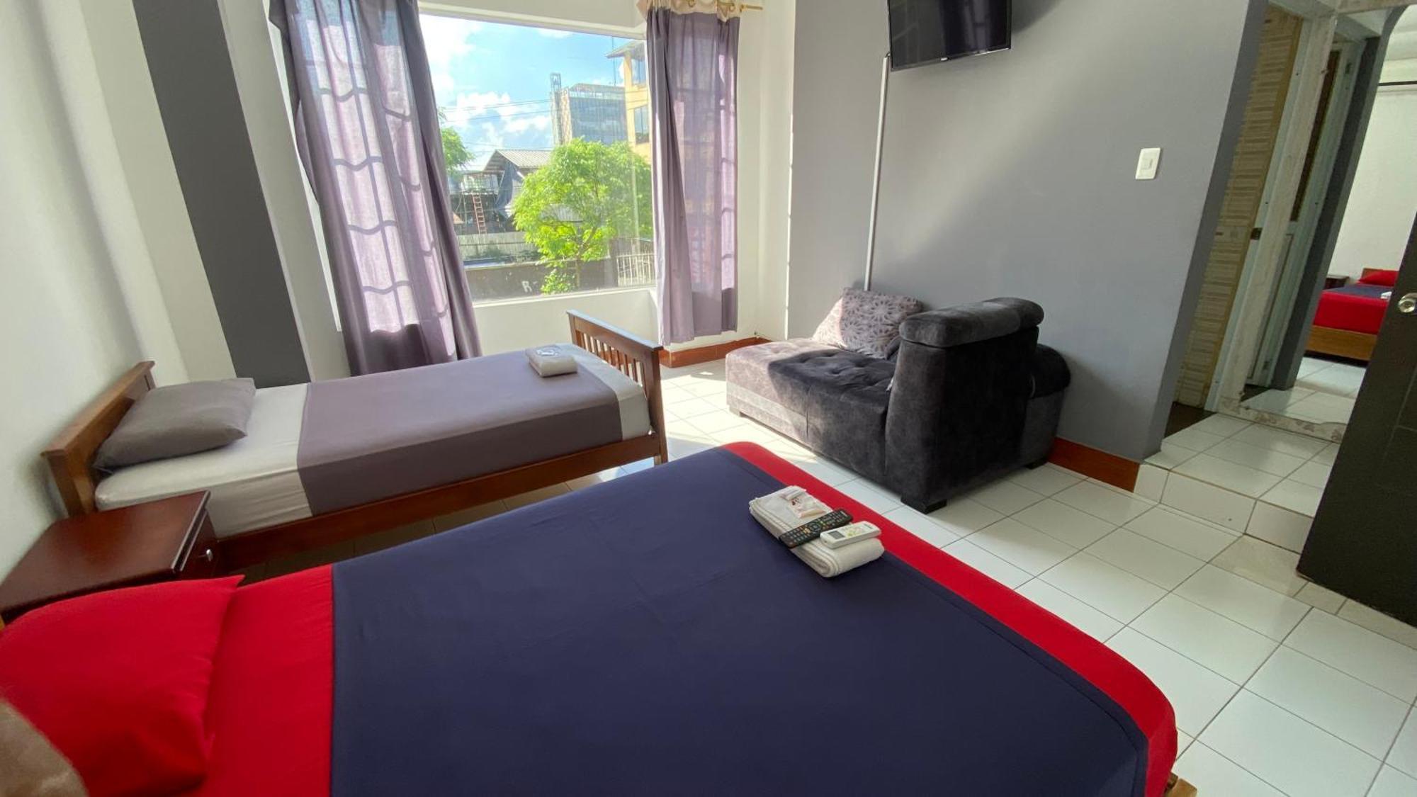 Hostal Casa Blanca Puerto Francisco de Orellana Bagian luar foto