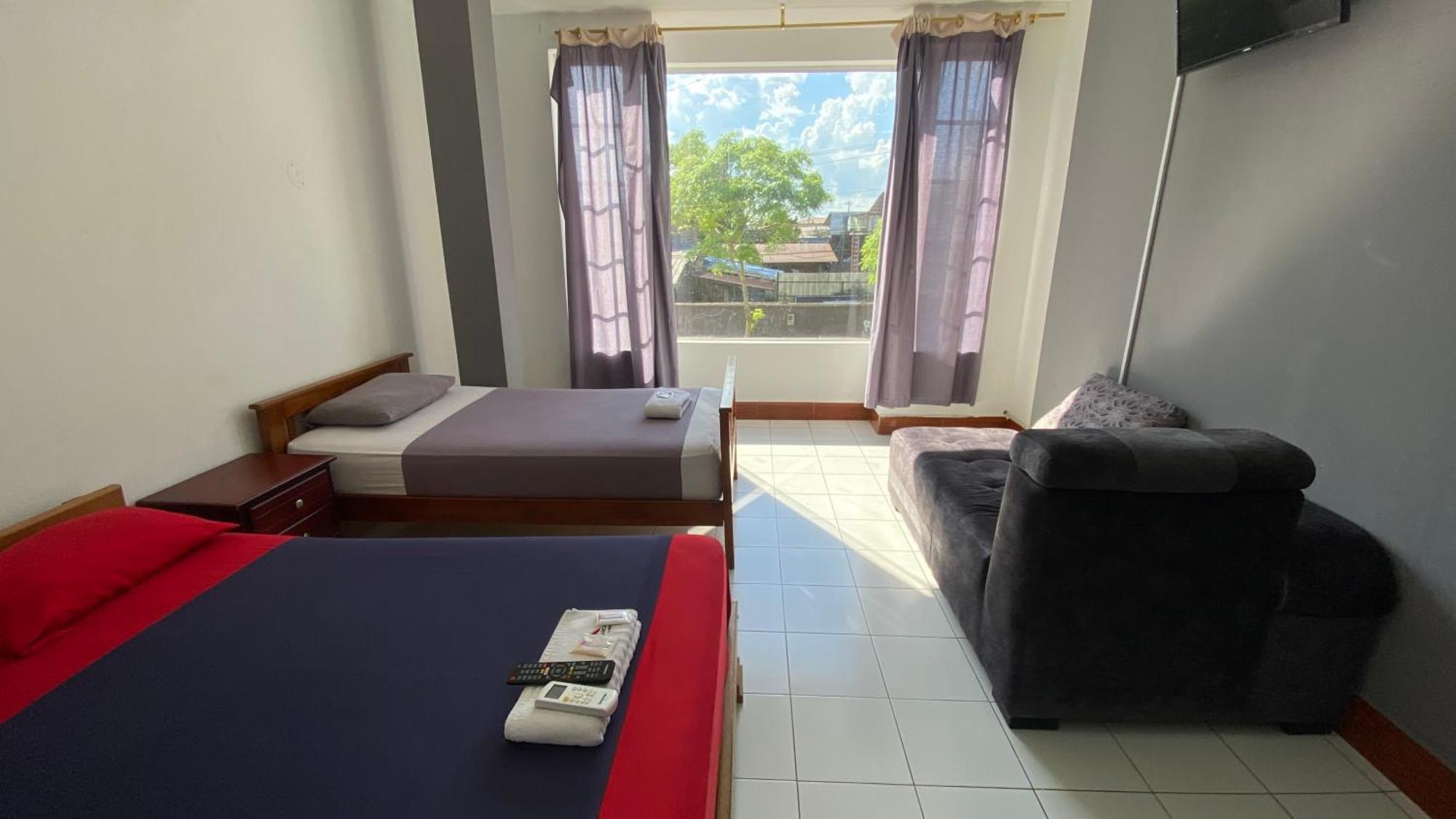 Hostal Casa Blanca Puerto Francisco de Orellana Bagian luar foto